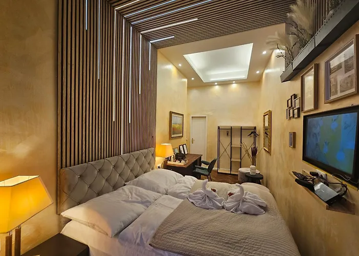 Urban Boutique Hotel 3*