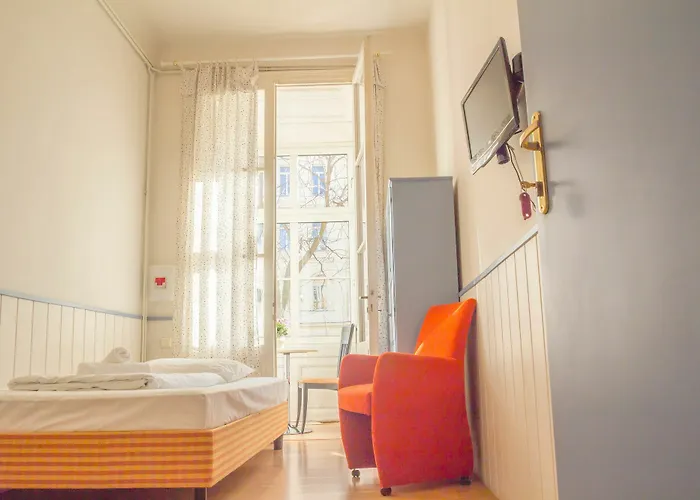 Urban Boutique Hotel 3*